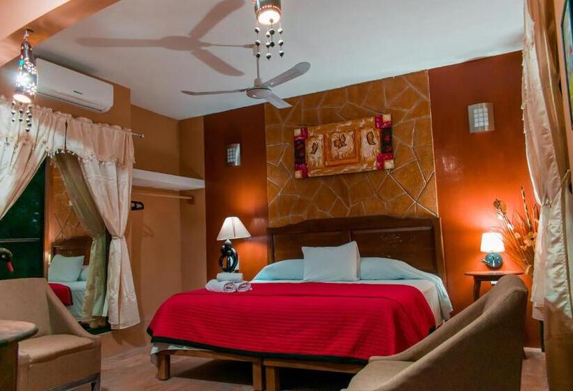 キングサイズベッドのデラックスルーム, Mayahau Coba