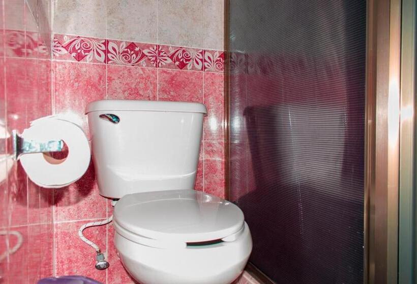 2ダブルベッドのスタンダードルーム, Mayahau Coba