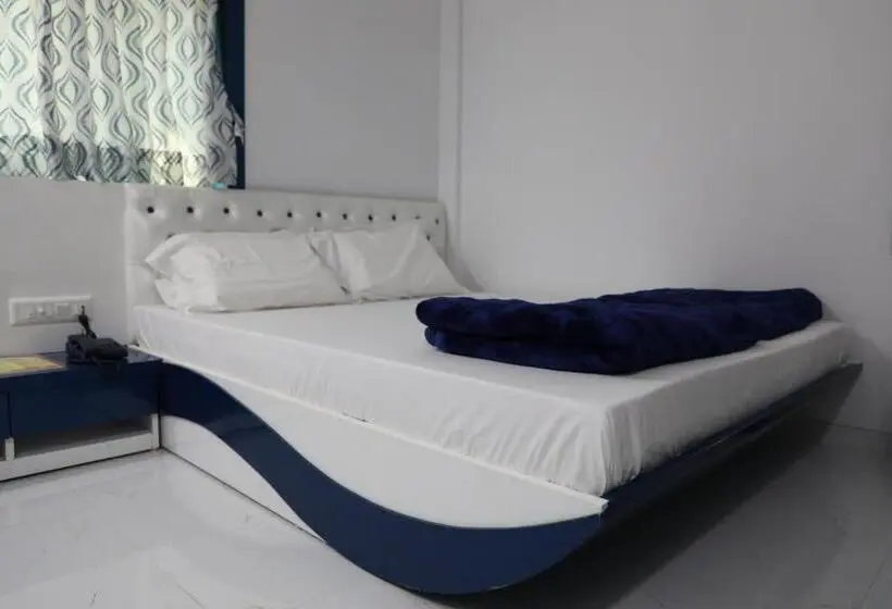 Chambre Triple Deluxe, Pearl
