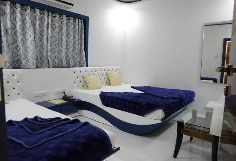 Chambre Triple Basique, Pearl