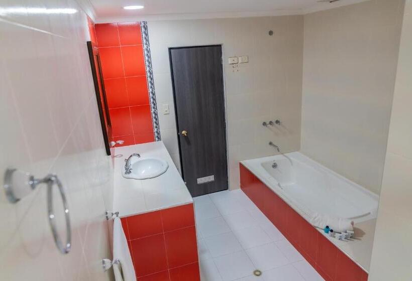 غرفة قياسية, Torre Mar