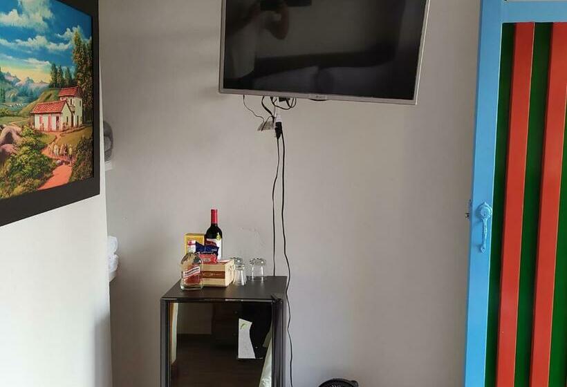 标准间, Zocalo Campestre