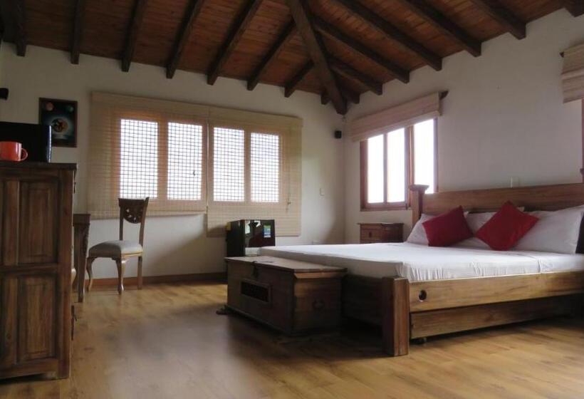 家庭间, Zocalo Campestre