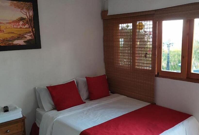 园景标准四人间, Zocalo Campestre