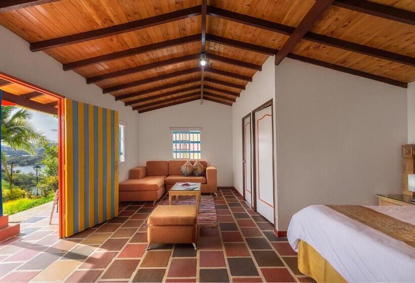 标准平房, Zocalo Campestre