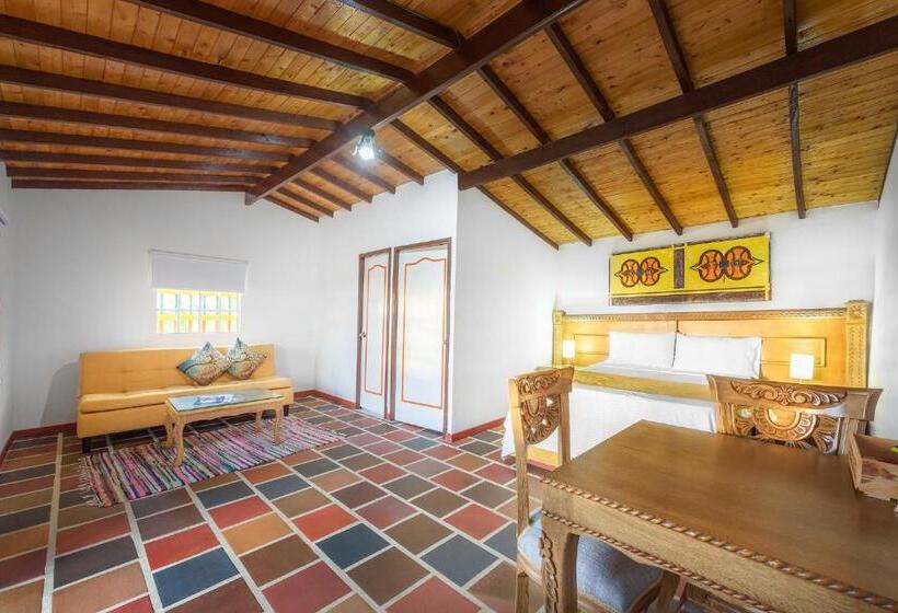 豪华洋房, Zocalo Campestre