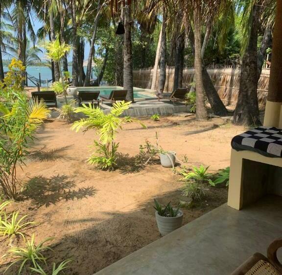 חדר דלוקס, Anawasal