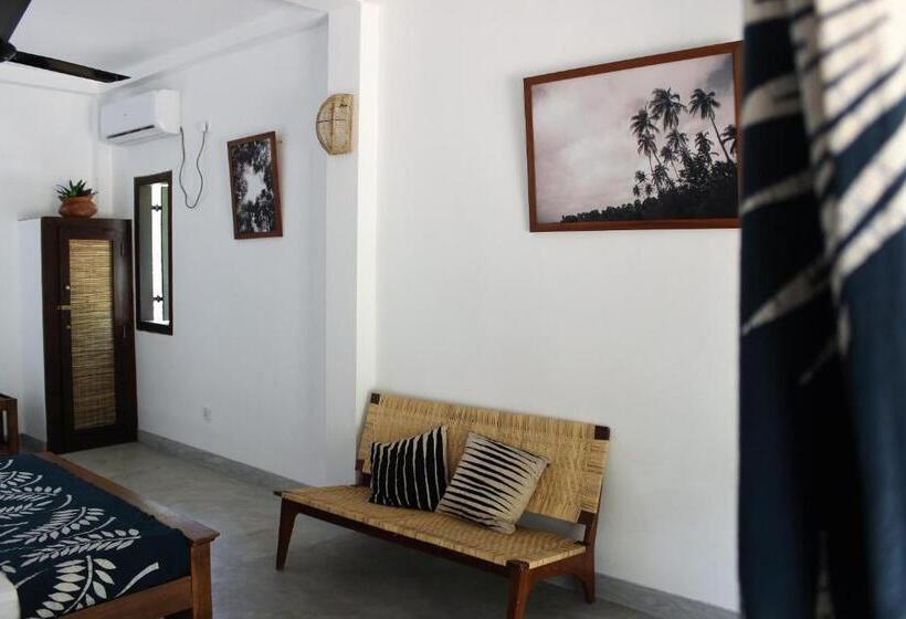 חדר משפחתי, Anawasal