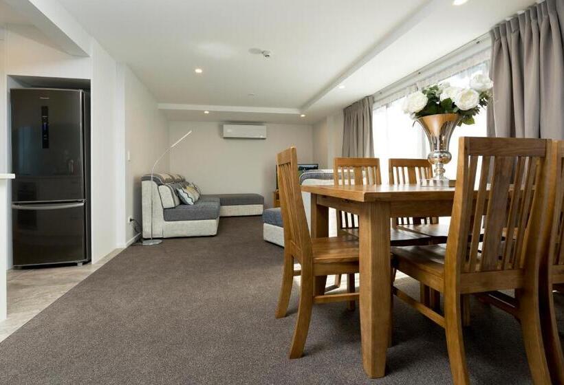 带3个卧室的公寓, 2 On Whiteleigh And 239 On Lincoln Motel