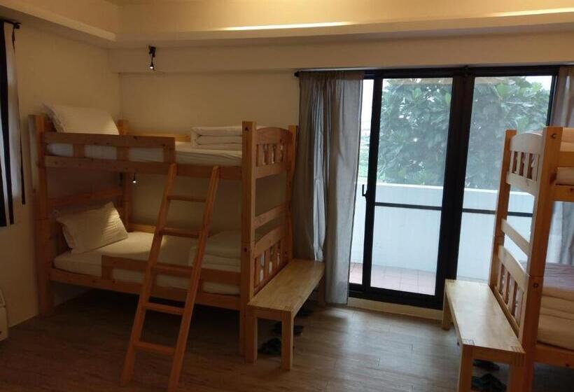 تختخواب در اتاق مشترک, 5963 Turn Right B&b