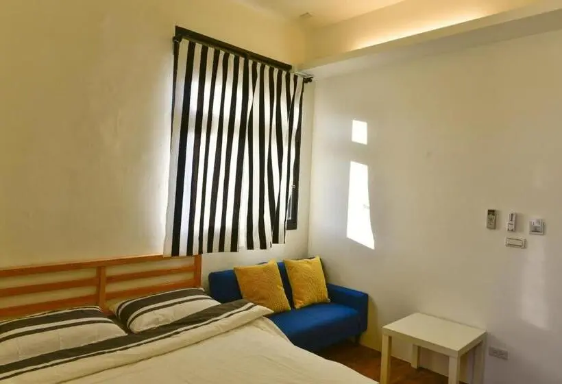 اتاق استاندارد, 5963 Turn Right B&b