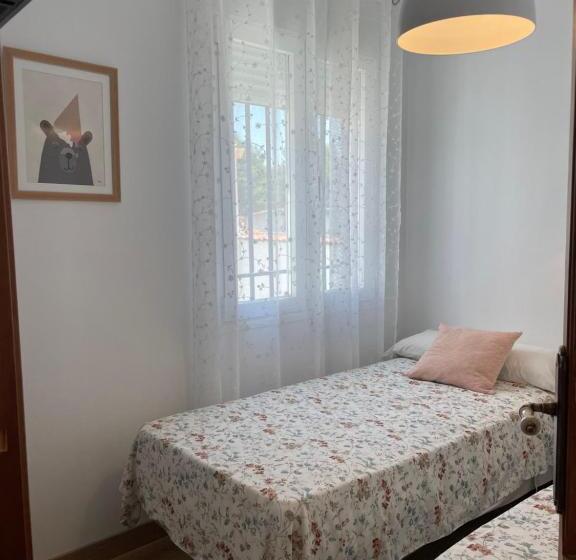 اتاق خانوادگی, El Paseo