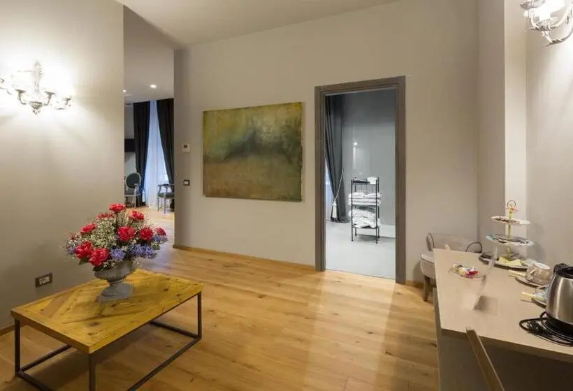 اتاق سوپریور, Il Duomo Luxury Suite