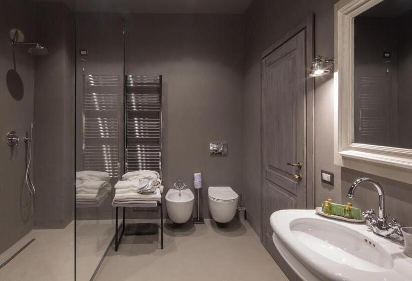 اتاق لوکس, Il Duomo Luxury Suite