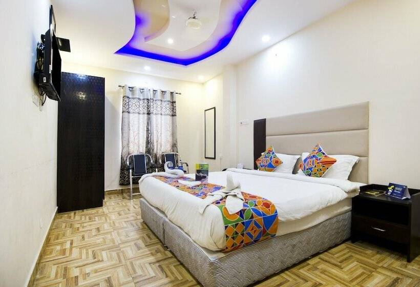 Quarto Deluxe, Deepak Residency