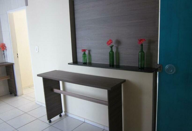 家庭间, Hostel Famille Brun Trevo