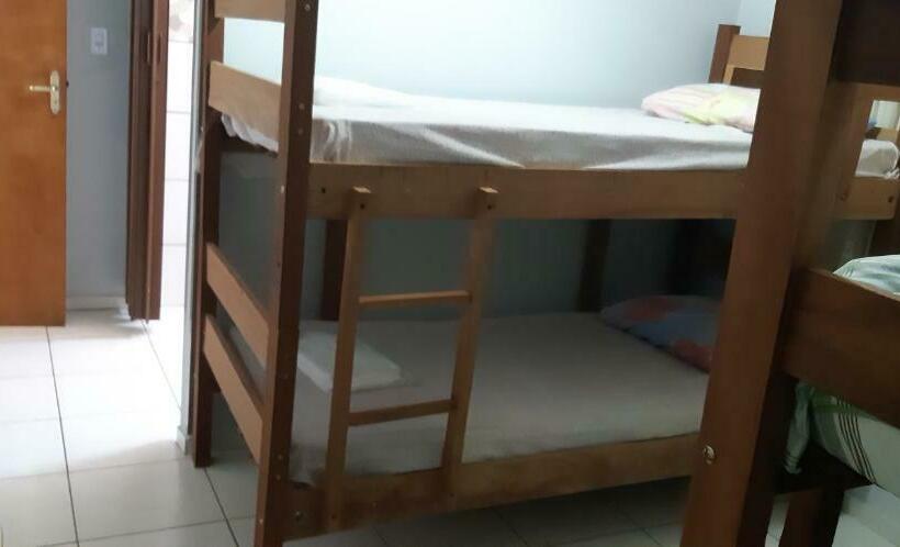 패밀리 룸, Hostel Famille Brun Trevo