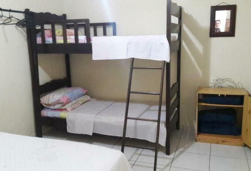 家庭间, Hostel Famille Brun Trevo