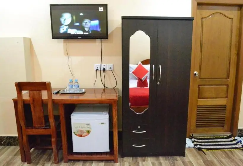 スタンダードシングルルーム, Capital Battambang