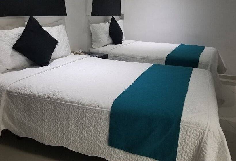 חדר סטנדרט עם מיטת קינג, Dluxe & Suites