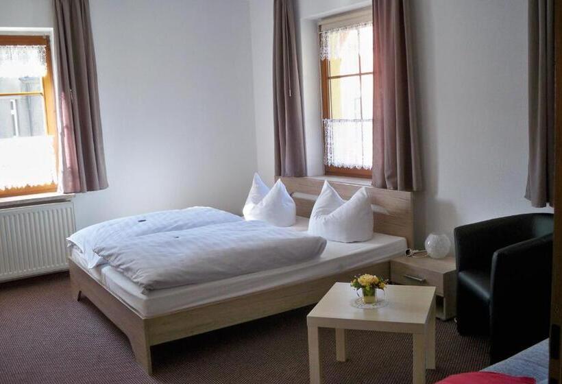 Семейный Номер, Gasthof Zum Döhlerwald