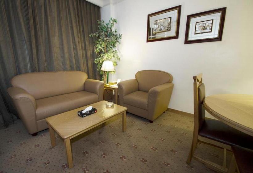 سوئیت جونیور با چشمانداز باغ, Hofuf