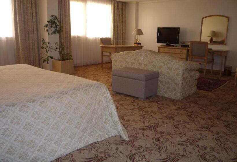 سوئیت 2 خوابه, Hofuf