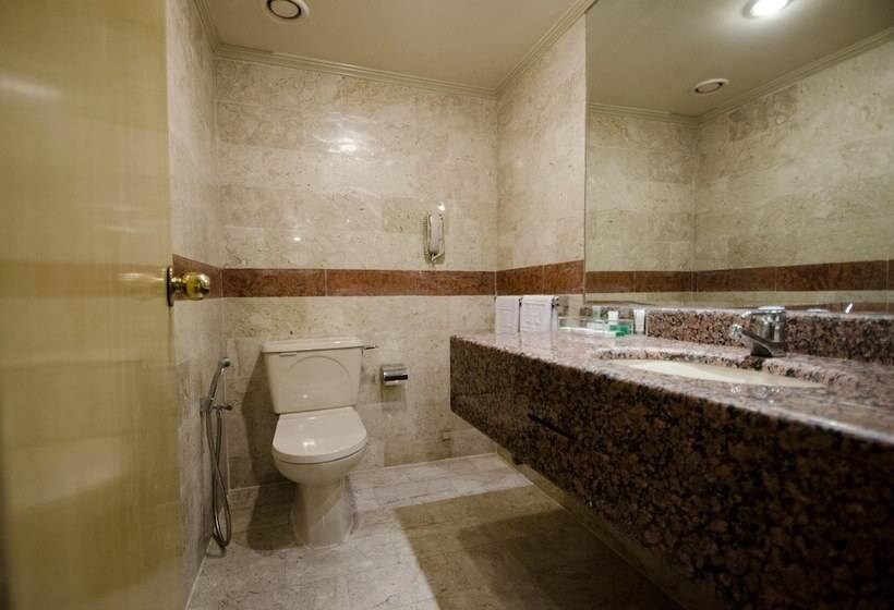 سوئیت جونیور با چشمانداز باغ, Hofuf