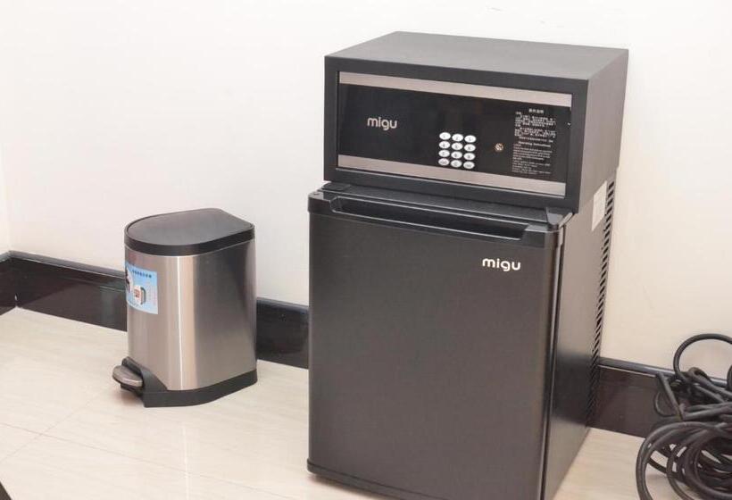 سوییت اجرایی, Nefaland