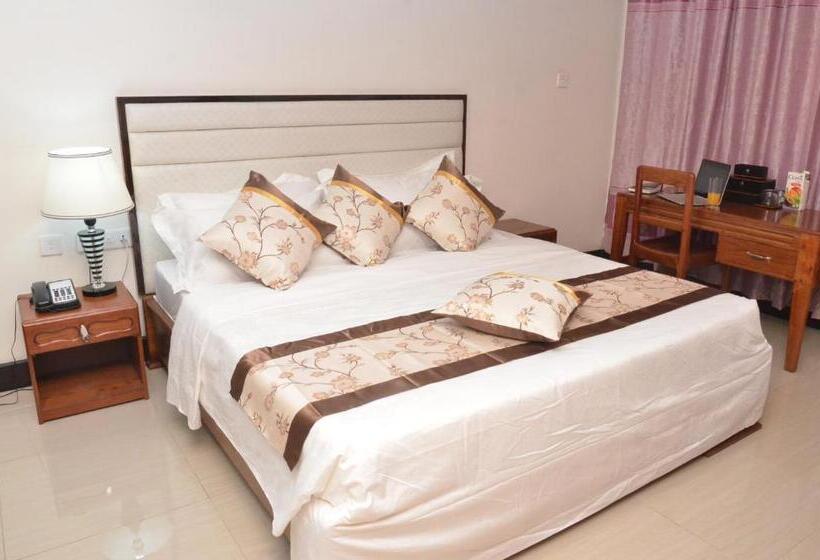 سوییت اجرایی, Nefaland