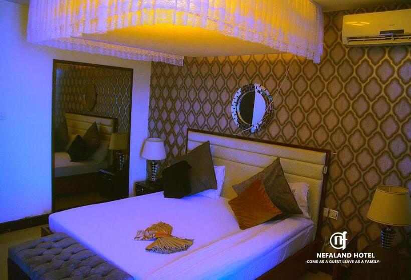 سوییت لوکس, Nefaland