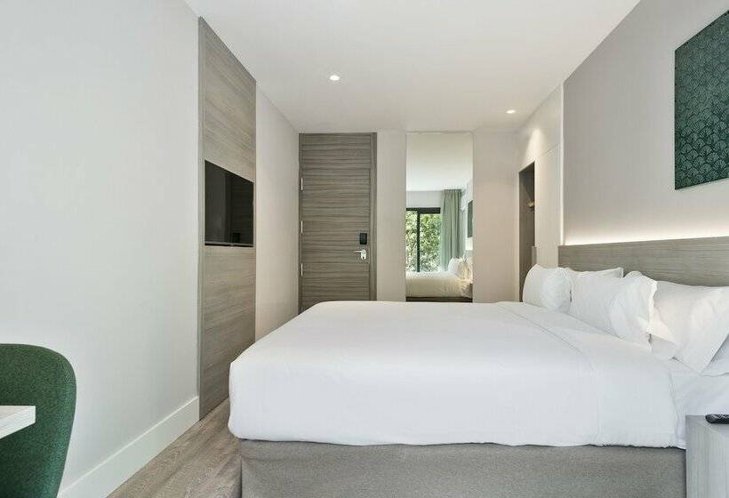 Номер Стандарт, Niu Barcelona