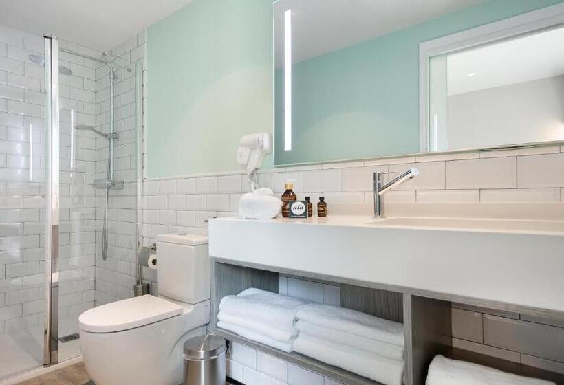 اتاق استاندارد, Niu Barcelona