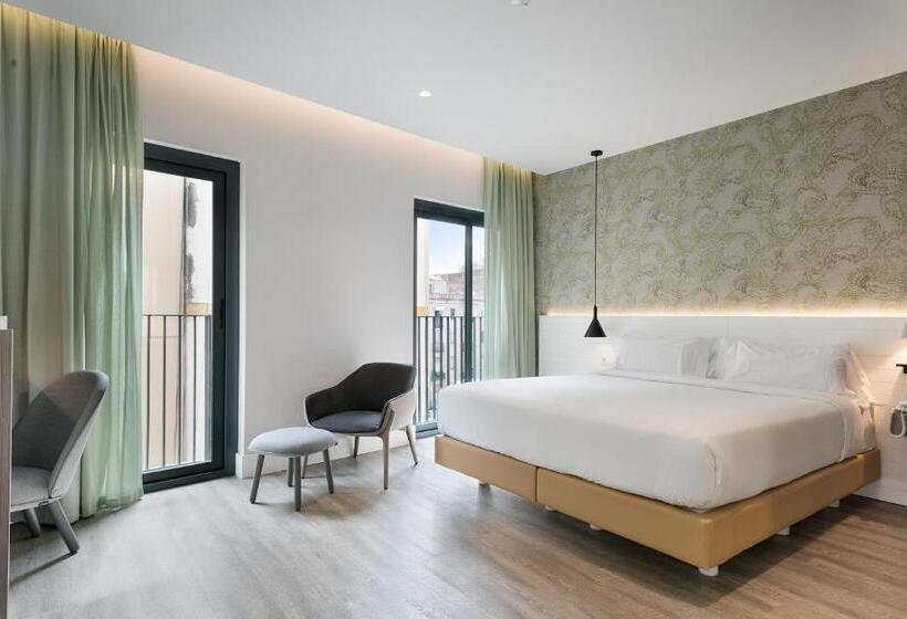 اتاق لوکس, Niu Barcelona