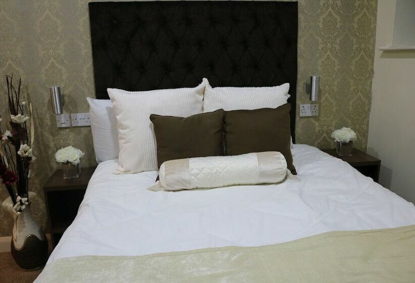 Номер Стандарт, Trivelles Seaforth