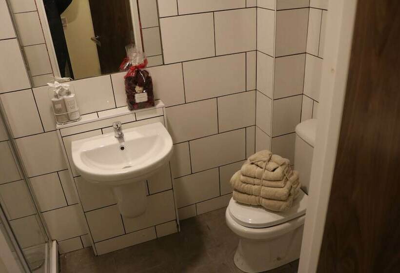 Номер Стандарт, Trivelles Seaforth