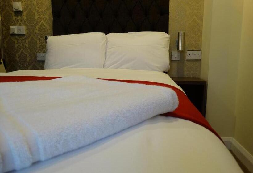 Номер Стандарт, Trivelles Seaforth