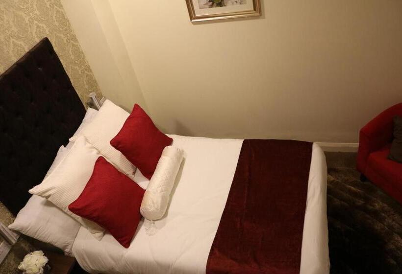 Номер Стандарт, Trivelles Seaforth