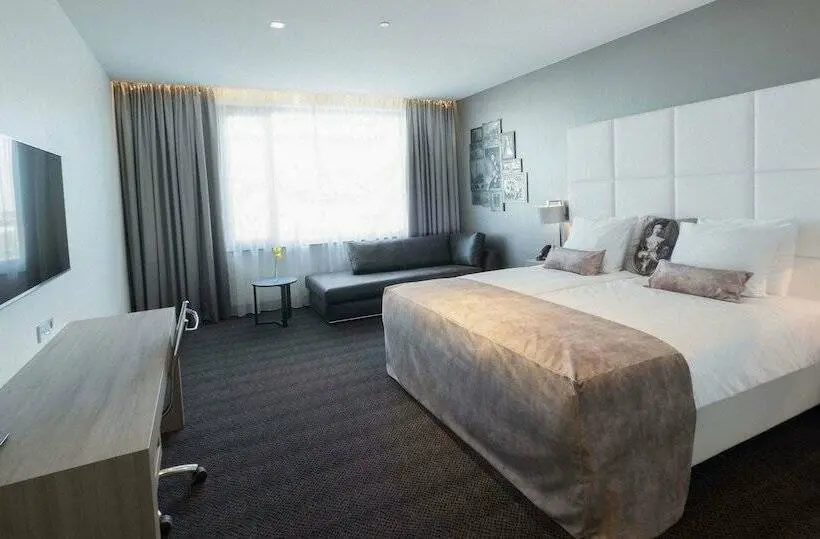 اتاق لوکس, Van Der Valk Hotel Utrecht