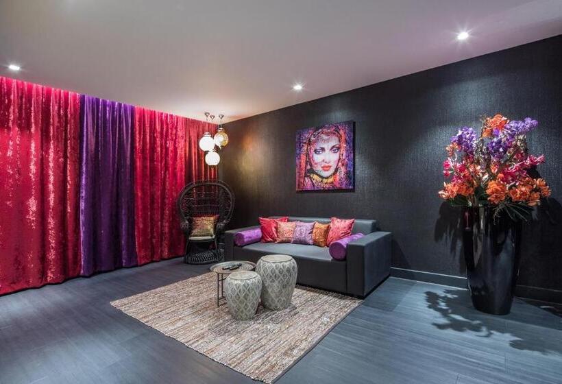 Люкс, Van Der Valk Hotel Utrecht