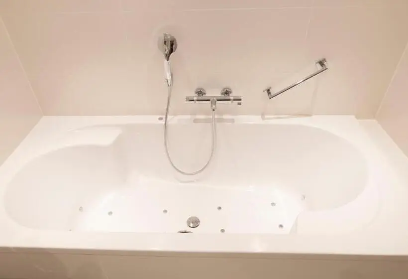 سوییت جونیور, Van Der Valk Hotel Utrecht