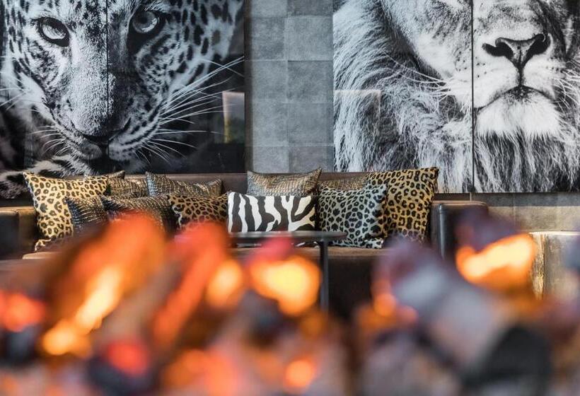 Люкс, Van Der Valk Hotel Utrecht