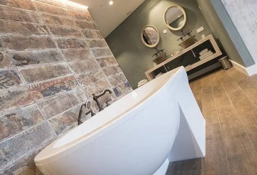 سوییت, Van Der Valk Hotel Utrecht