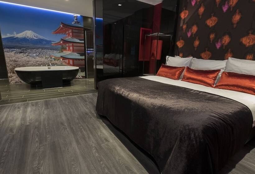 Люкс, Van Der Valk Hotel Utrecht