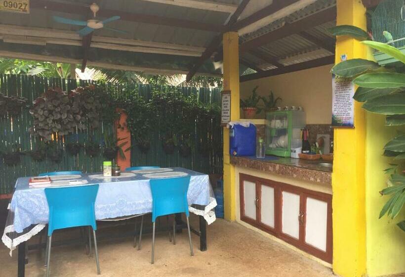 اتاق خانوادگی, Amelia Homestay