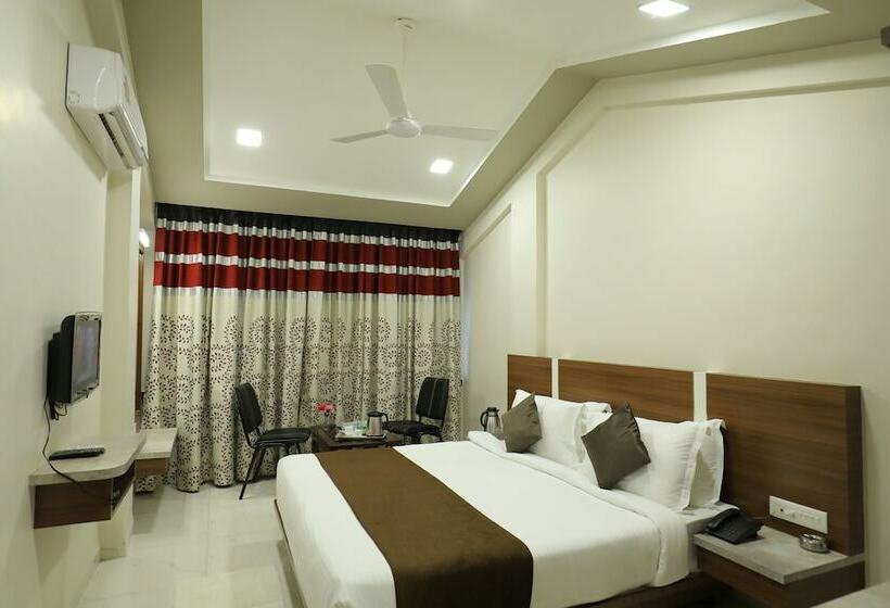 חדר דלוקס, Highland Resort