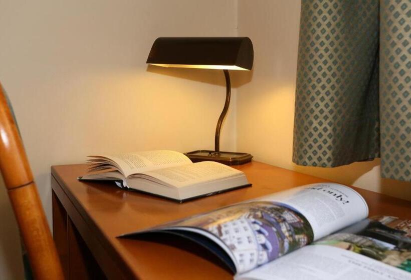 חדר סטנדרט, Art Deco Wolker By Astoria Hotel & Medical Spa