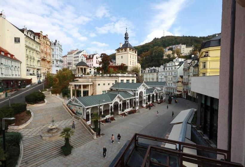 سوییت, Art Deco Wolker By Astoria Hotel & Medical Spa