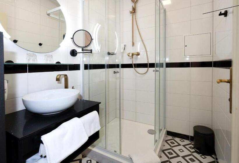 חדר סופריור, Art Deco Wolker By Astoria Hotel & Medical Spa