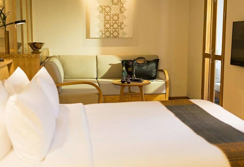 جناح, Avani+ Luang Prabang